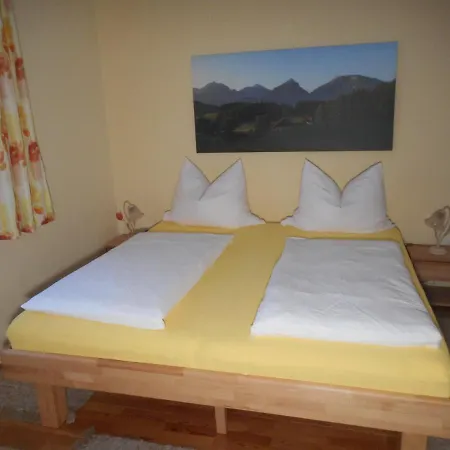 Haus Amalia 3* Strobl