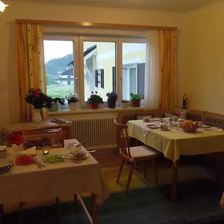 Haus Amalia 3* Strobl