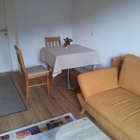 Haus Amalia شتروبل
