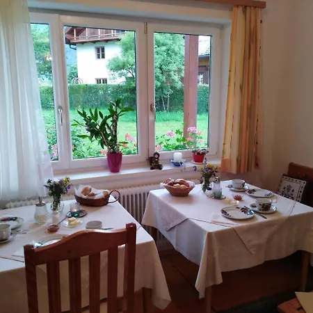Haus Amalia 3* Strobl