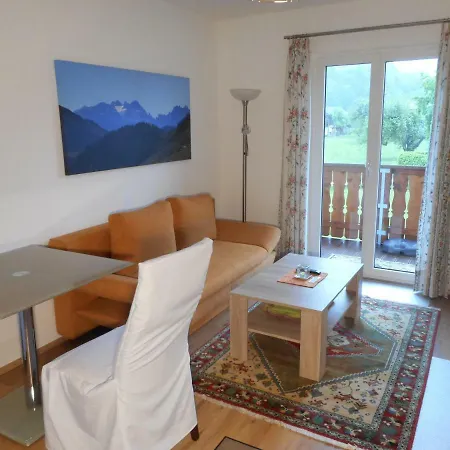 Haus Amalia Oda ve Kahvaltı Strobl